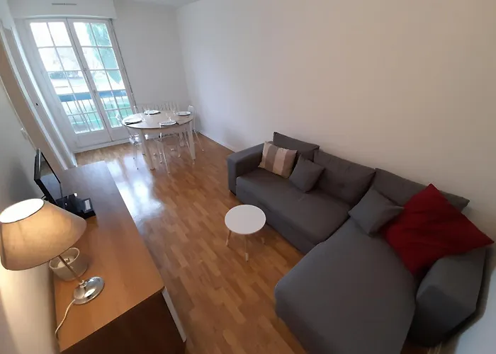 T2 Lumineux Centre-ville Avec Wi-fi, Lave-linge Et Lave-vaisselle - Fr-1-541-122 * La Roche-Posay